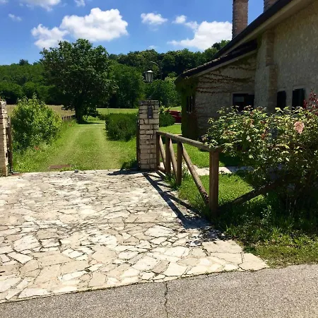 Montello Country House ホテル