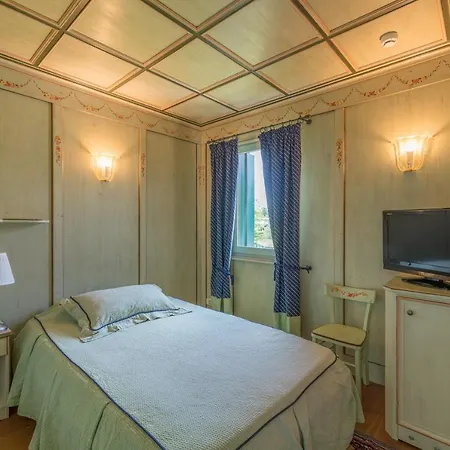 ホテル Montello Country House 4*